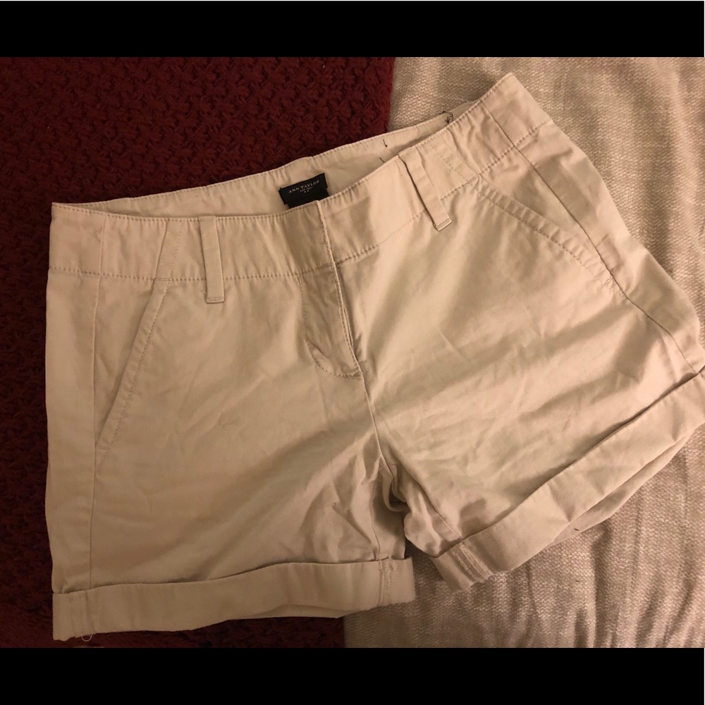 Signature style 3” khaki shorts